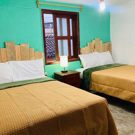 Alhambra Hotel - Сан-Крістобаль-де-лас-Касас Екстер'єр фото